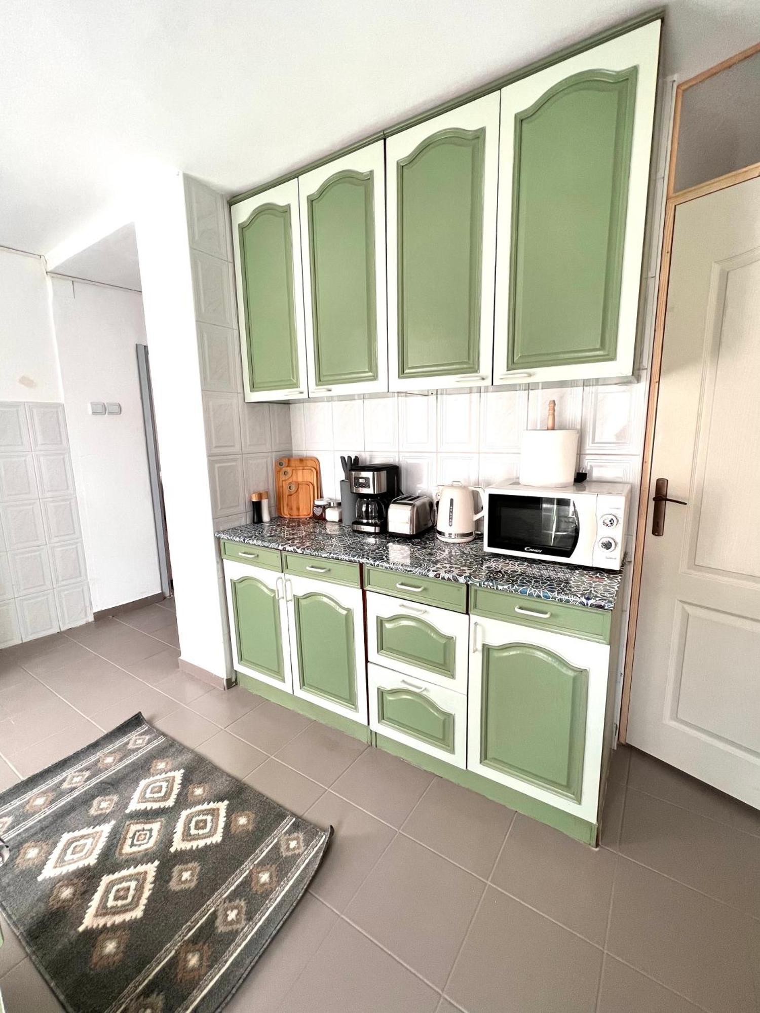 Old Town City Center Apartments Brasov Bagian luar foto