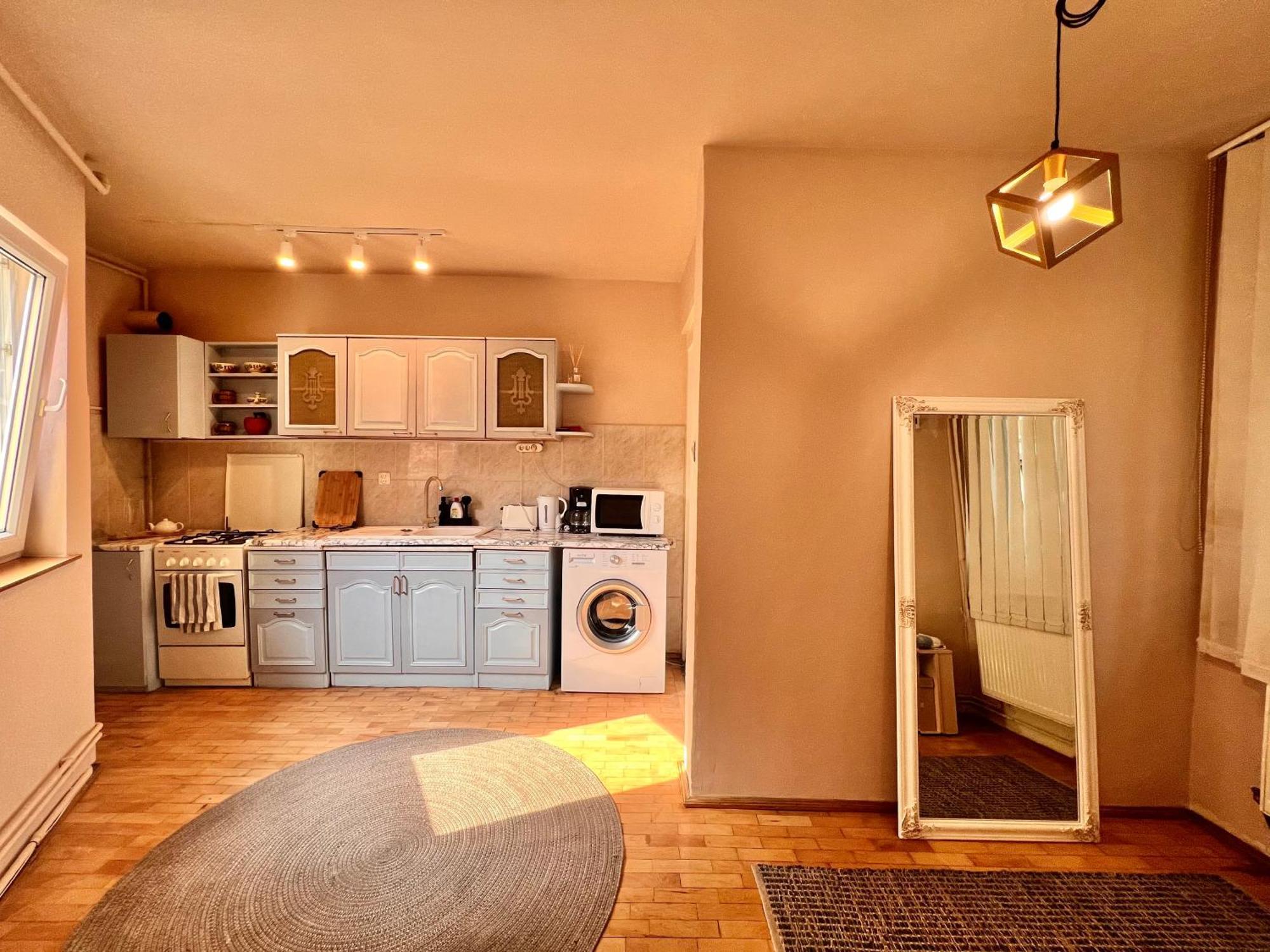 Old Town City Center Apartments Brasov Bagian luar foto
